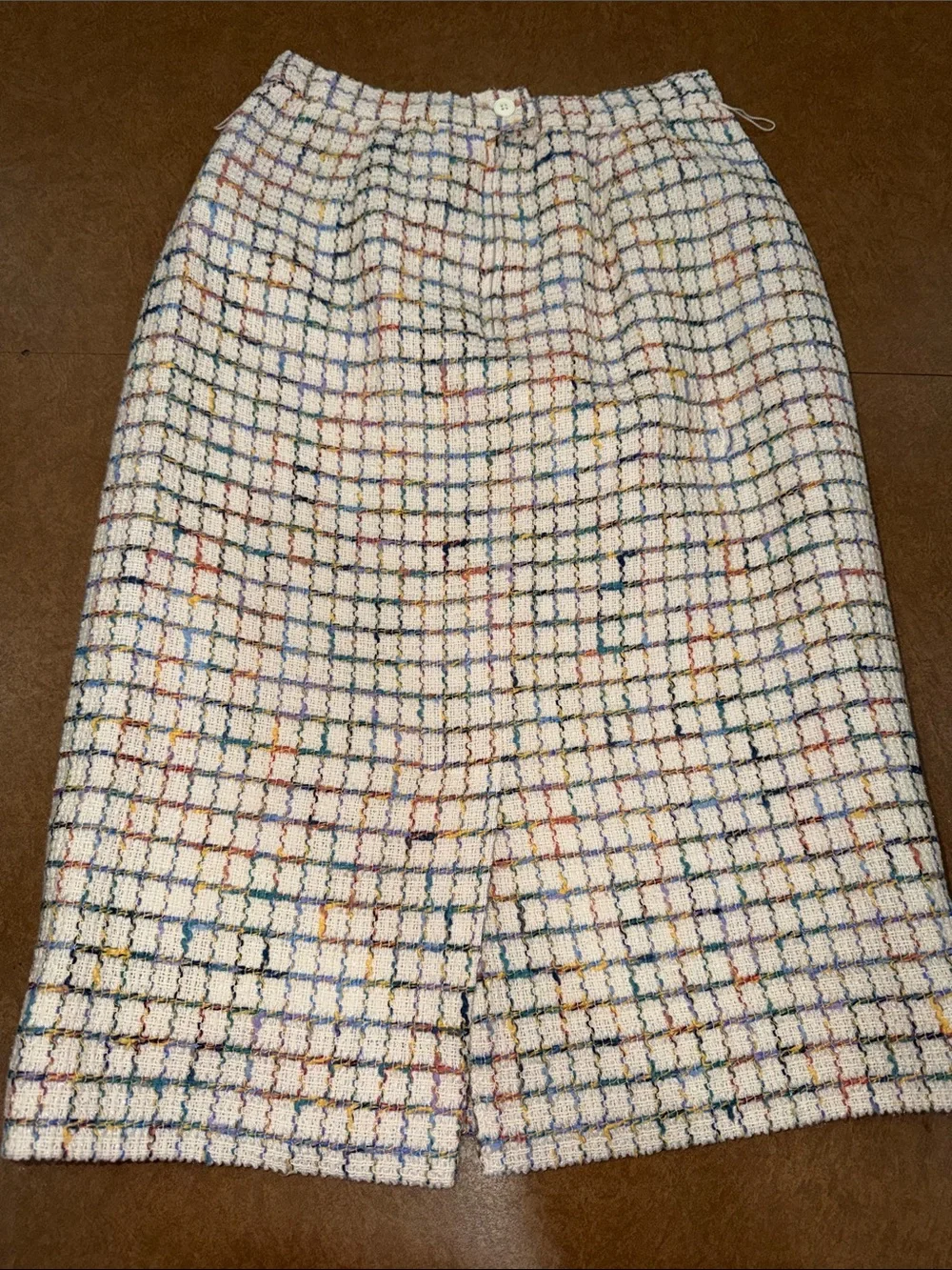 Henry Lee Ivory Tweed Two-Piece Skirt Suit Set with Multicolor Grid & Belt •10